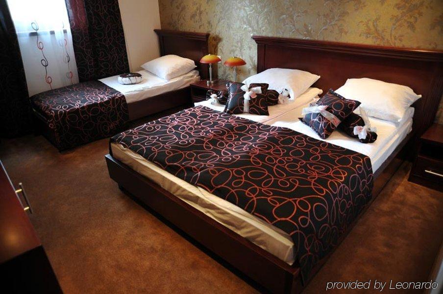 Hotel Alem SJJ Chambre photo