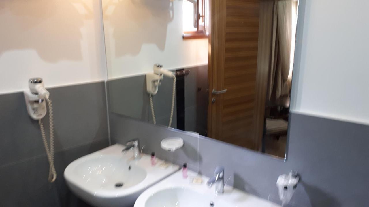 Hotel Alem SJJ Extérieur photo