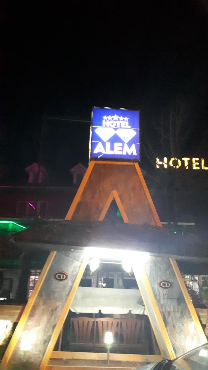 Hotel Alem SJJ Extérieur photo